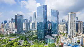 推动商办房地产市场去库存，商业用房购房贷款首付下调至30％