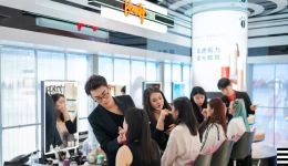 全球第一网红美妆，能在中国火多久？