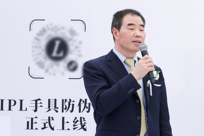 张磊.jpg