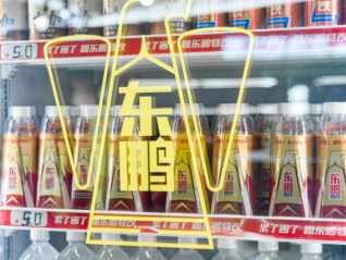 东鹏把“补水啦”卖火后还没找到下一个爆款