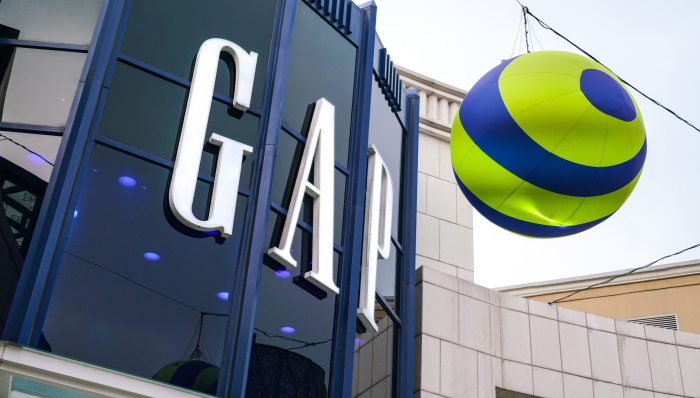 GAP旗下运动品牌营收连跌，收购GAP中国的宝尊却在靠运动业务挣钱