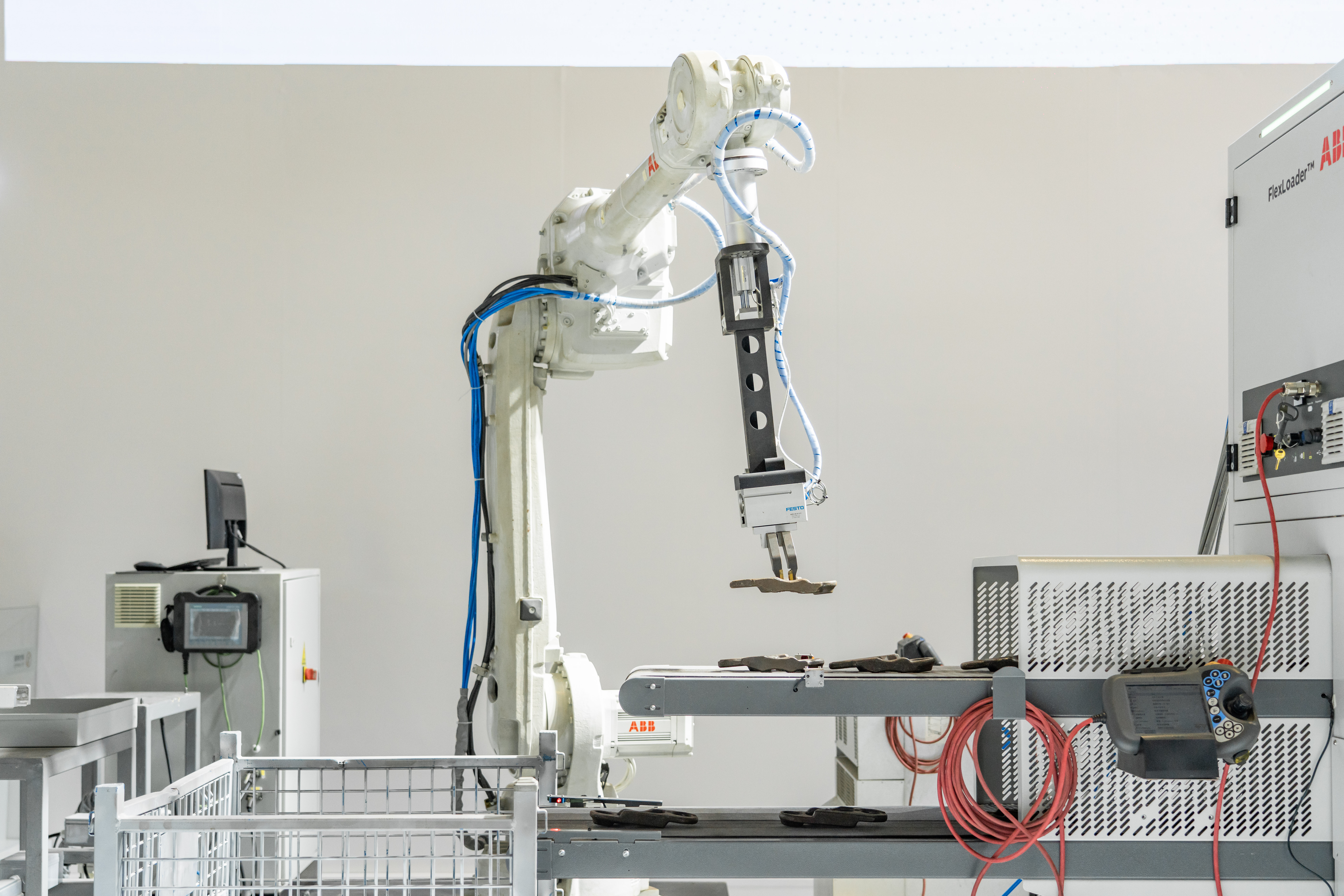 和讯新闻:华润万家购物卡回收-《质量认证专业化能力提升行动方案》出台，要求认证机构“筑牢底线”“拉升高线”