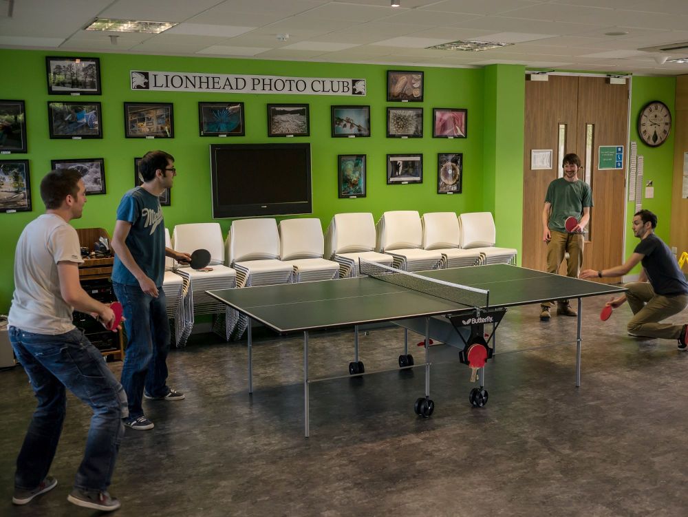 狮头的乒乓球桌