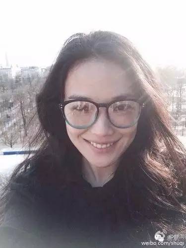 赵丽颖适合带什么眼镜,赵丽颖带眼镜的图片
