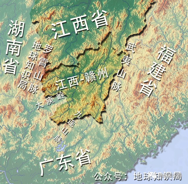 東面的武夷山脈,是江西與福建的省界;南面的九連山脈和大庾嶺構成了