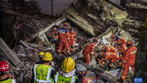 重庆武隆食堂坍塌事故调查：初判“疑似燃气泄漏燃爆”，现场救援难度较大