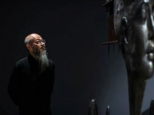 专访陈世英（Wallace Chan） | 从珠宝艺术到钛金属雕塑，“创作就是我的信仰”