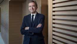 LVMH集團(tuán)主席 Arnault 將延長(zhǎng)任期至80歲，稱(chēng)2022年“到目前為止還不錯(cuò)”