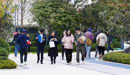 保利交给时间与城市的最好答案，这才是真正的“出圈交付”