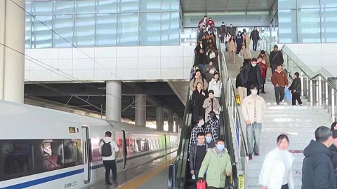 春运前20天，安徽省合计发送旅客2372.96万人次