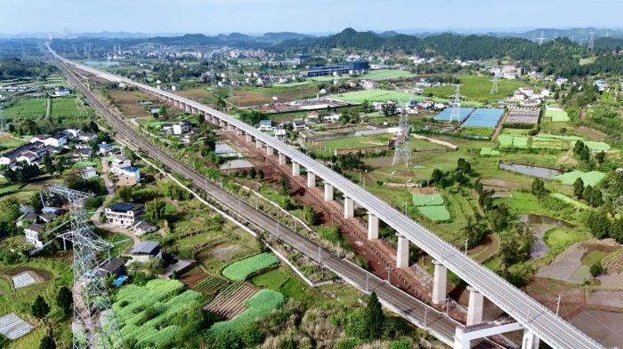 1至3月，四川在建铁路项目完成固定资产投资117亿元