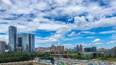 成都：暴雨中巡查270余条街道，市管城市照明设施均正常运行