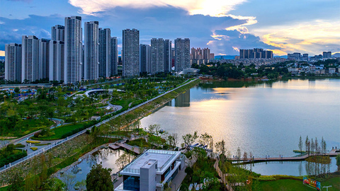 除了无敌湖景，这个爆火户型还藏了多少“王炸”底牌？