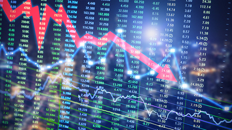 鲁股观察 | 面临多重考验的龙大美食