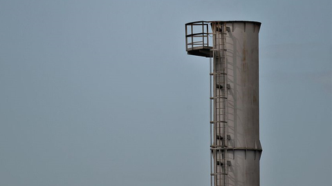 乐西高速这条隧道施工减人75%？远程控制摊铺系统立大功