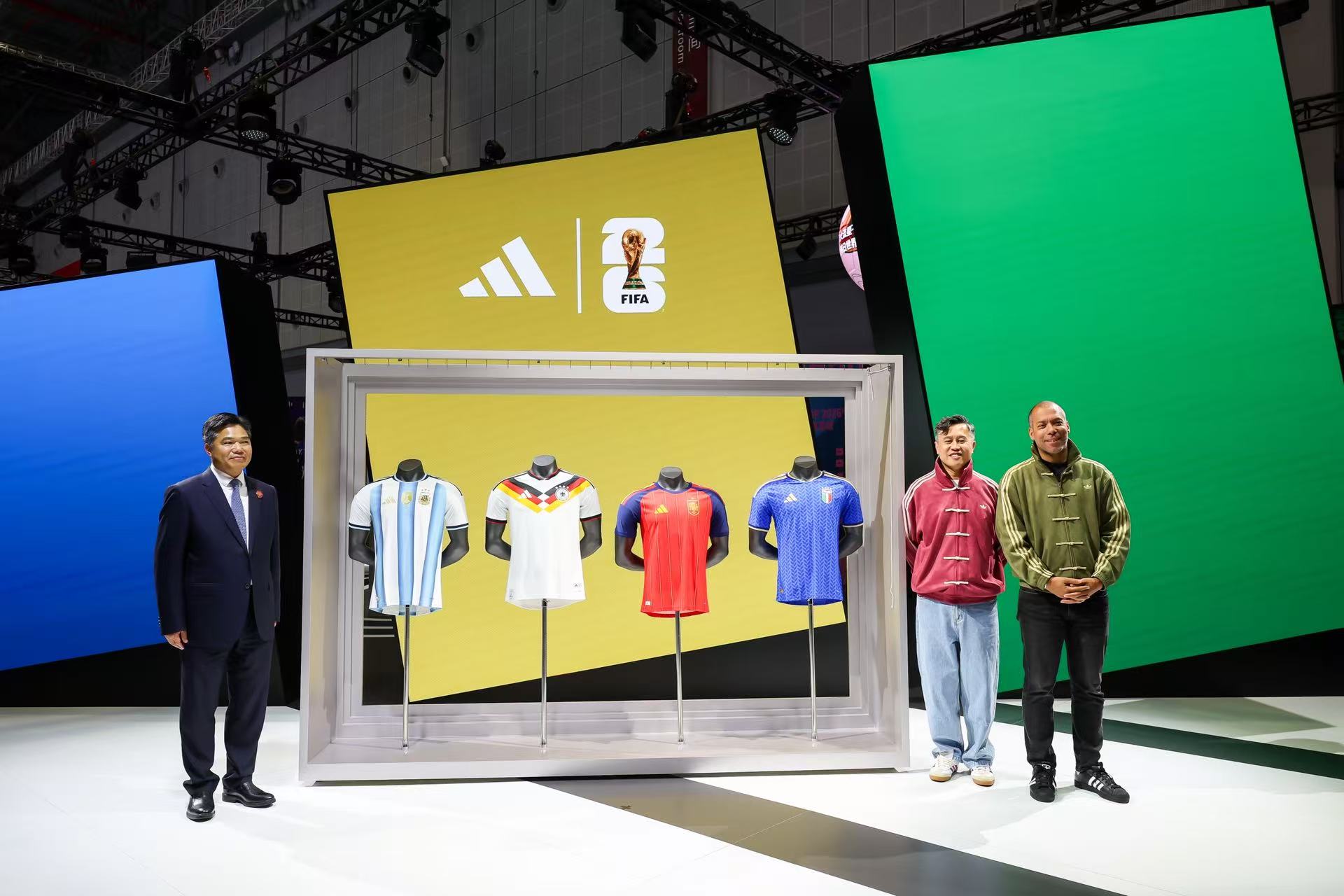 阿迪耐克抢跑，运动品牌世界杯营销战端开启